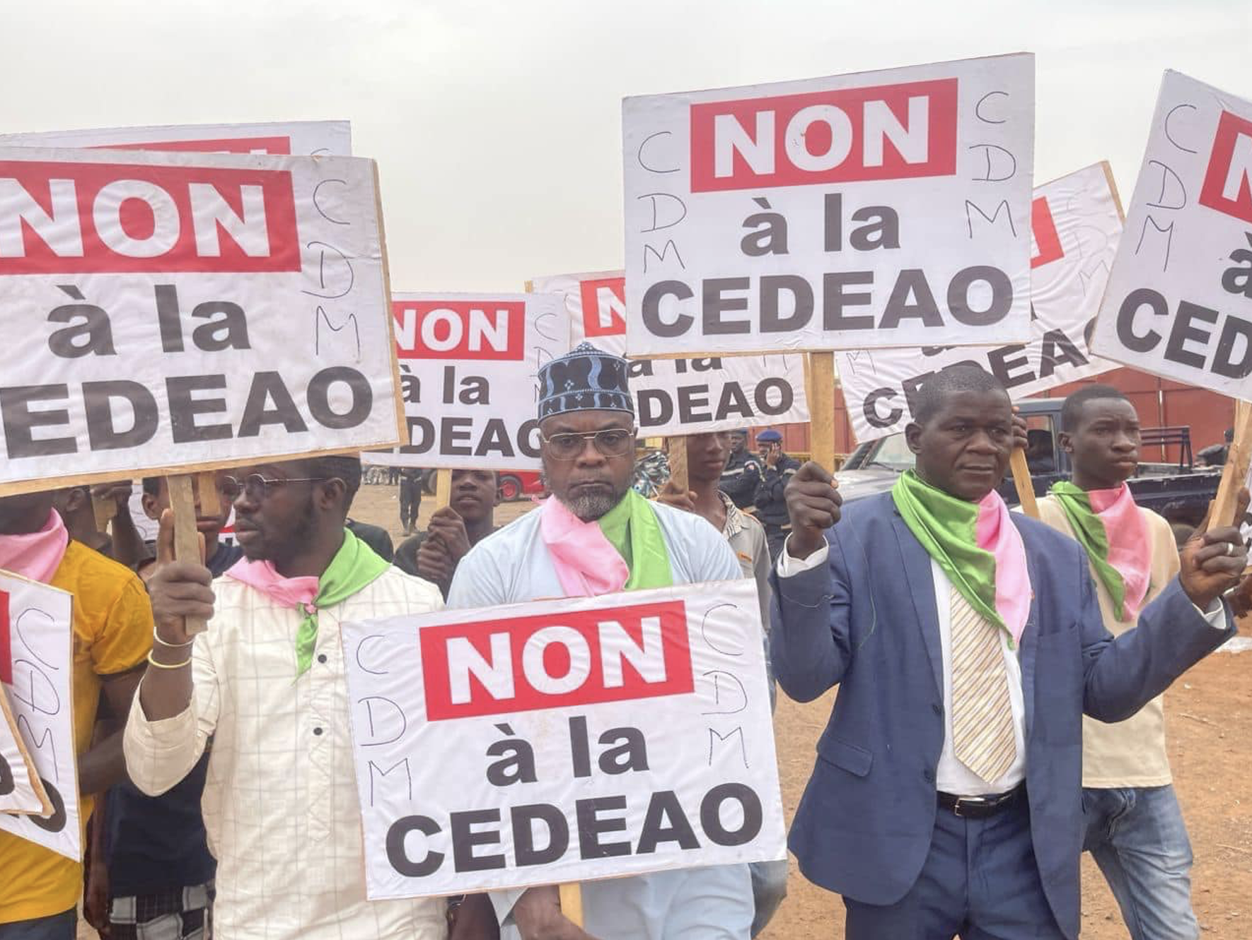 Le Collectif pour la Défense des Militaires : mobilisation citoyenne ou bras civil du régime ?